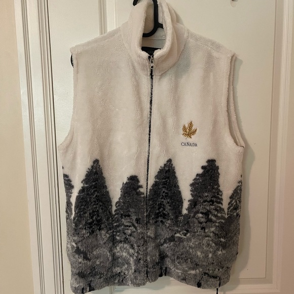 Vintage Delané Vest - Canadian Casual Wear Edition - Picture 3 of 5